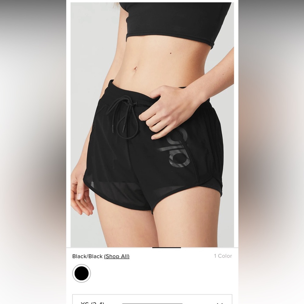 Alo Yoga Ambience short